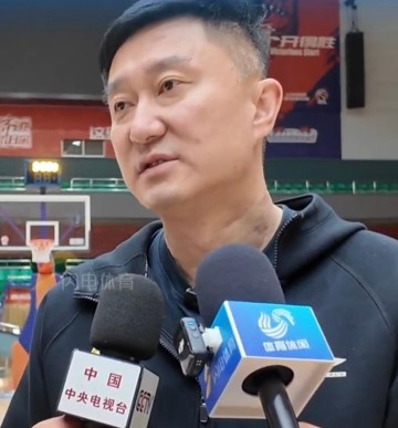 开云体育平台-备战山东！萨姆纳与萨林杰未随队，杜锋提伤病直指困难！